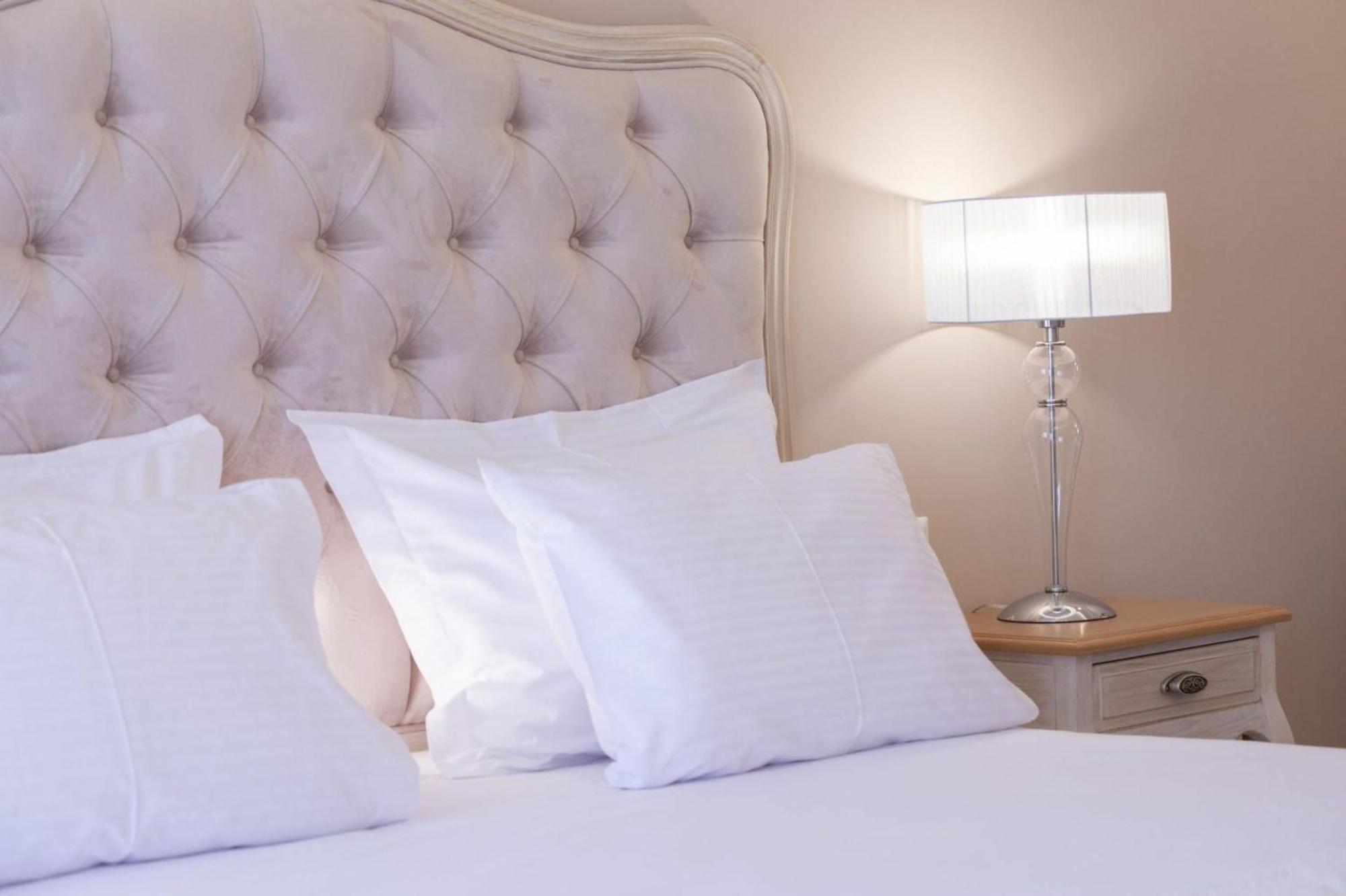 Vk Luxury Suites - Private Parking - Adults Only นีดรี ภายนอก รูปภาพ