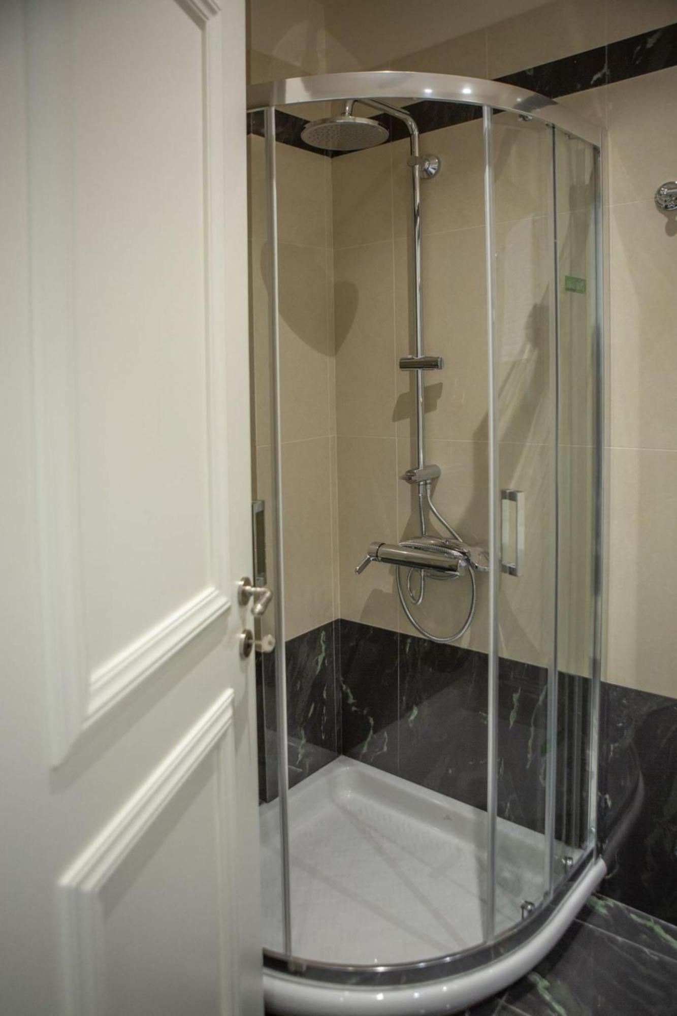 Vk Luxury Suites - Private Parking - Adults Only นีดรี ภายนอก รูปภาพ