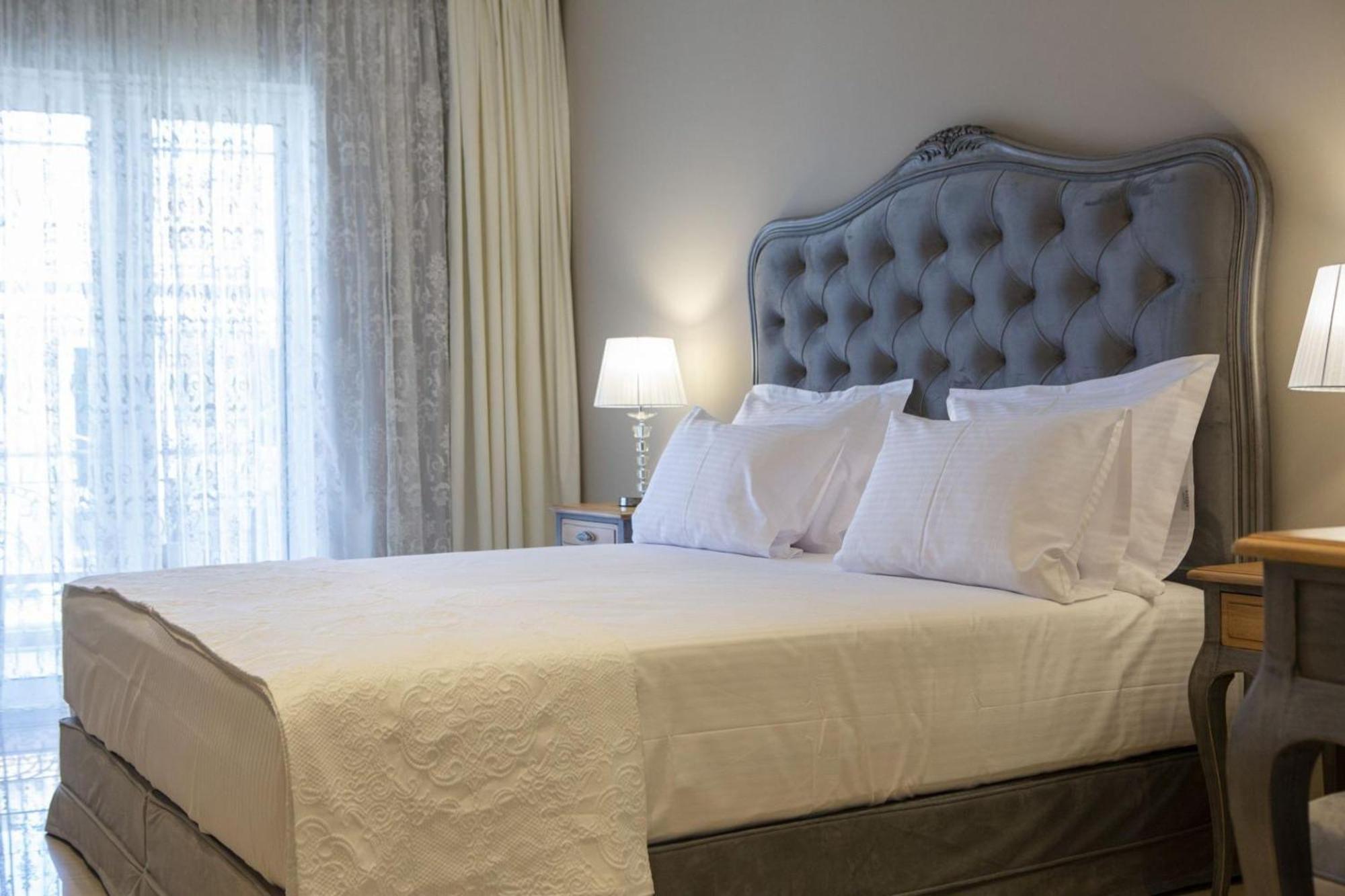 Vk Luxury Suites - Private Parking - Adults Only นีดรี ภายนอก รูปภาพ