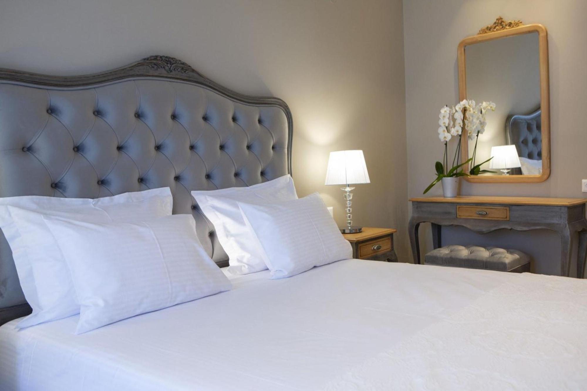 Vk Luxury Suites - Private Parking - Adults Only นีดรี ภายนอก รูปภาพ