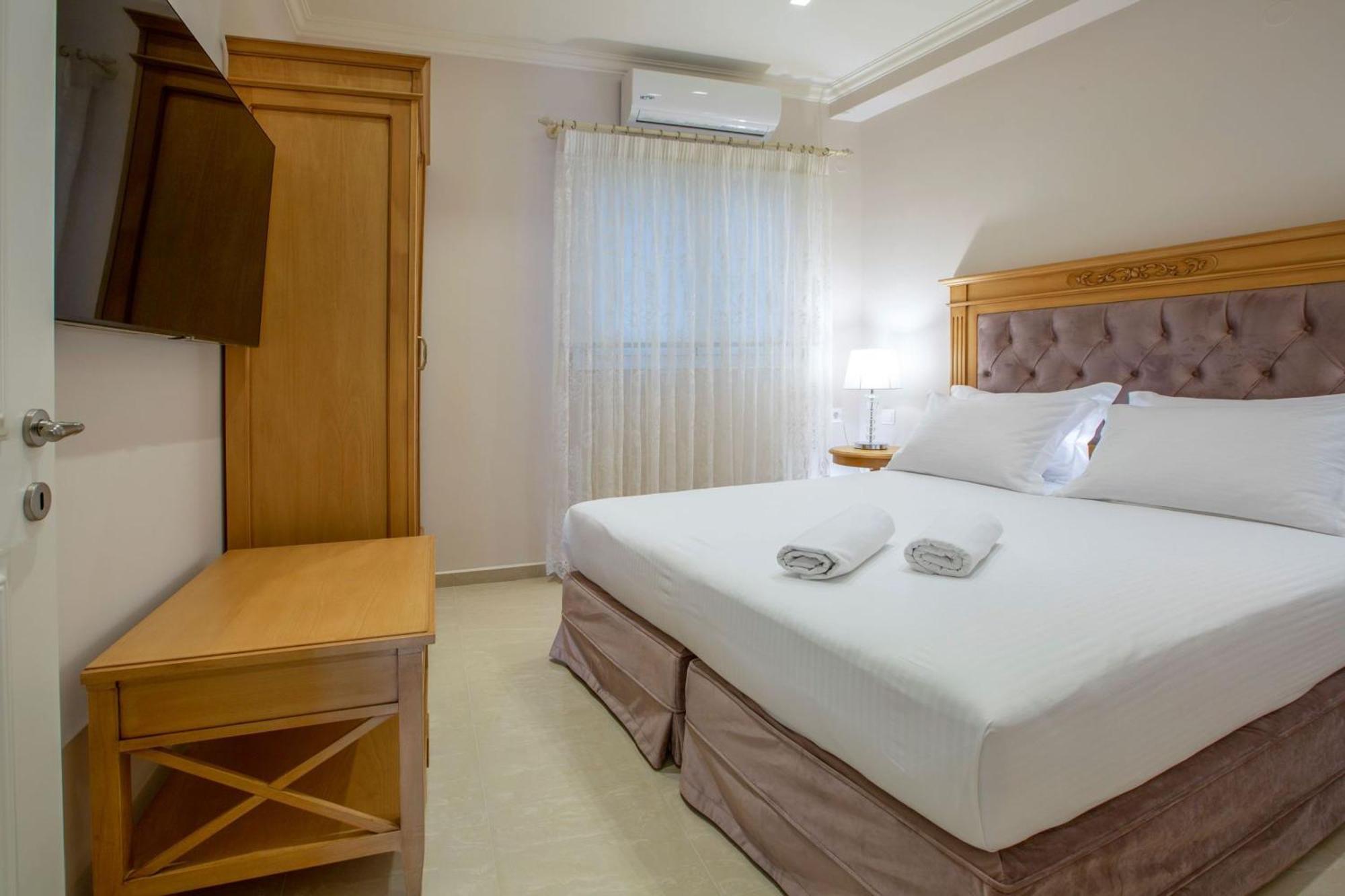 Vk Luxury Suites - Private Parking - Adults Only นีดรี ภายนอก รูปภาพ