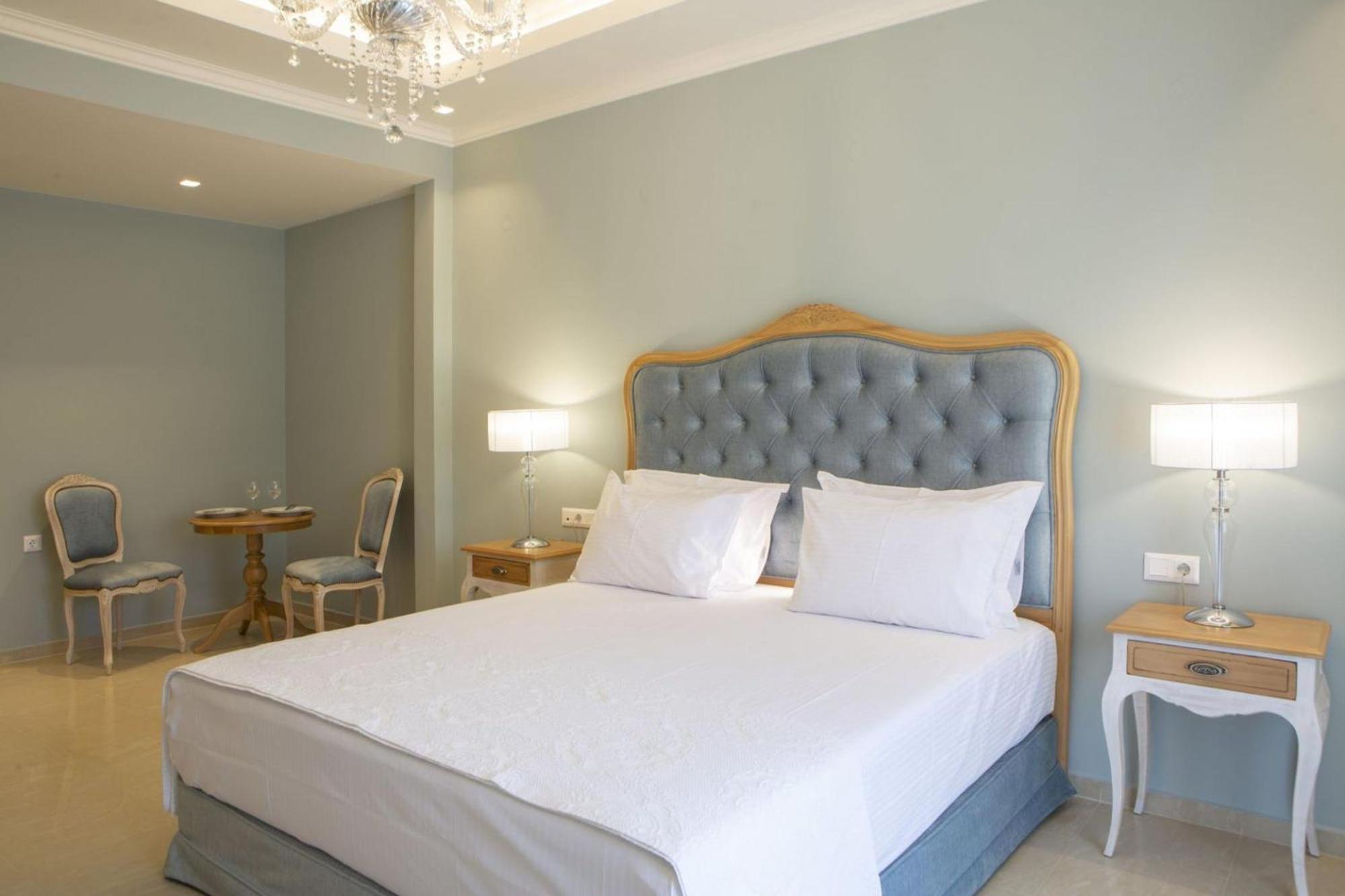 Vk Luxury Suites - Private Parking - Adults Only นีดรี ภายนอก รูปภาพ