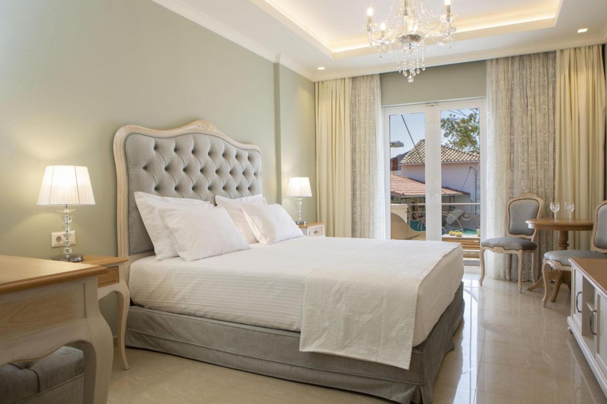 Vk Luxury Suites - Private Parking - Adults Only นีดรี ภายนอก รูปภาพ